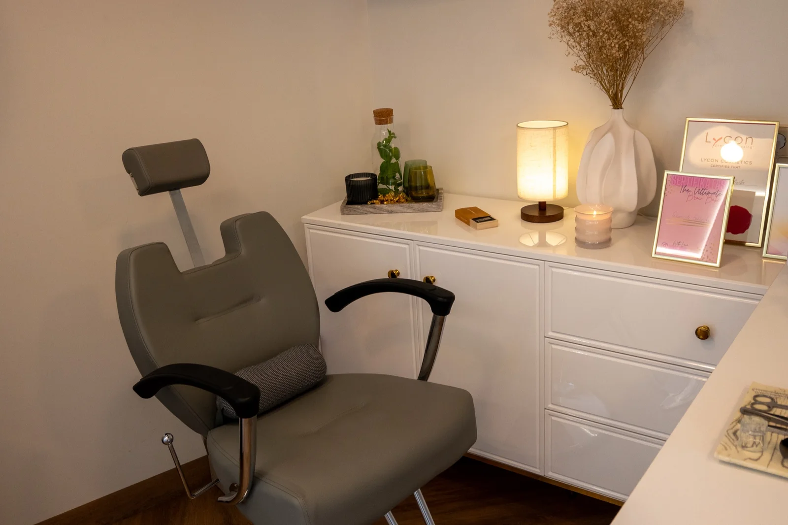 Antakių korekcija, Deimantė Šablinskė, Mei Studio